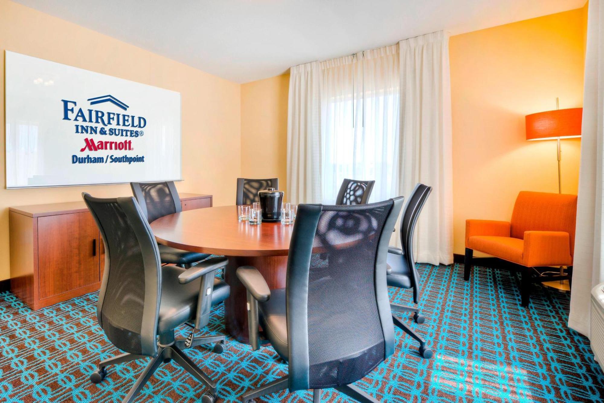 Fairfield Inn And Suites By Marriott Durham Southpoint Buitenkant foto