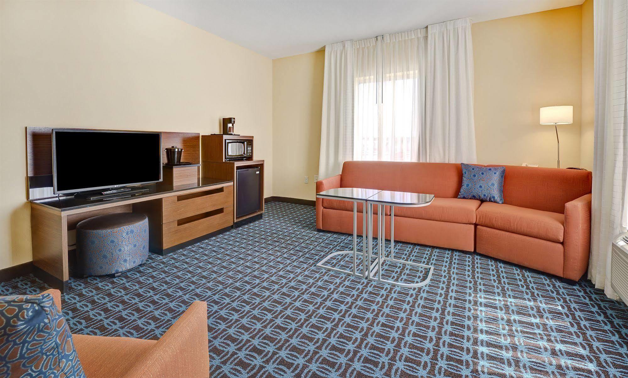 Fairfield Inn And Suites By Marriott Durham Southpoint Buitenkant foto